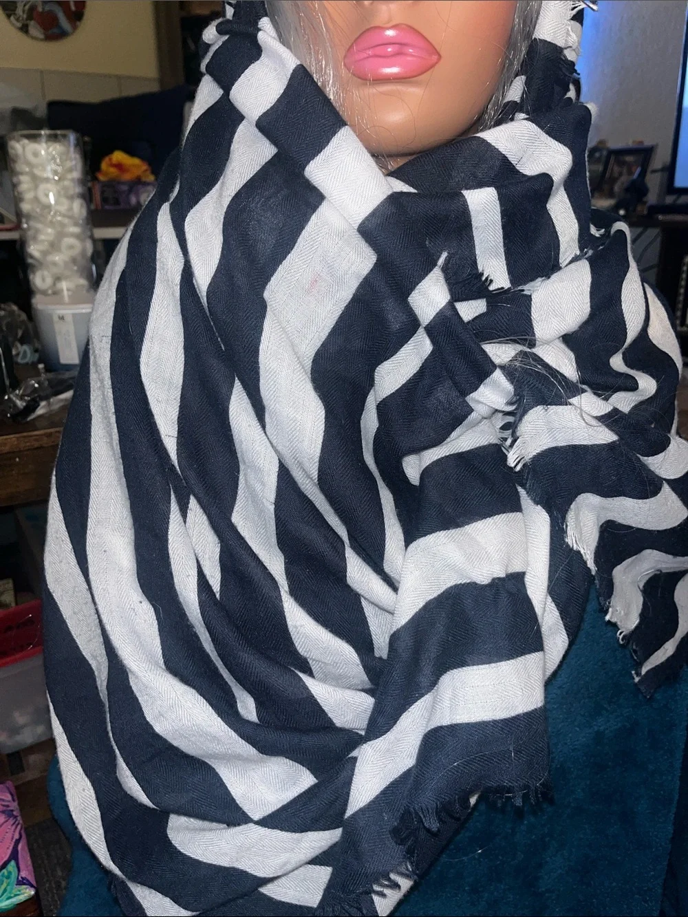 Black & White Striped Women's Wrap Scarf - Lightweight Everyday Shawl / Wrap S26